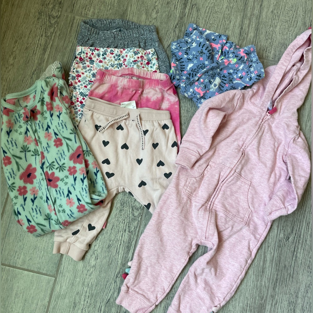 Toddler girl bundle - sizes 6-12 months